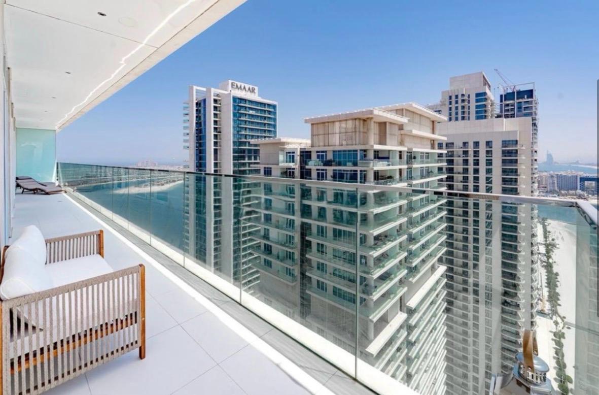 3 Bedrooms Apartment in Sunrise Bay Tower 2