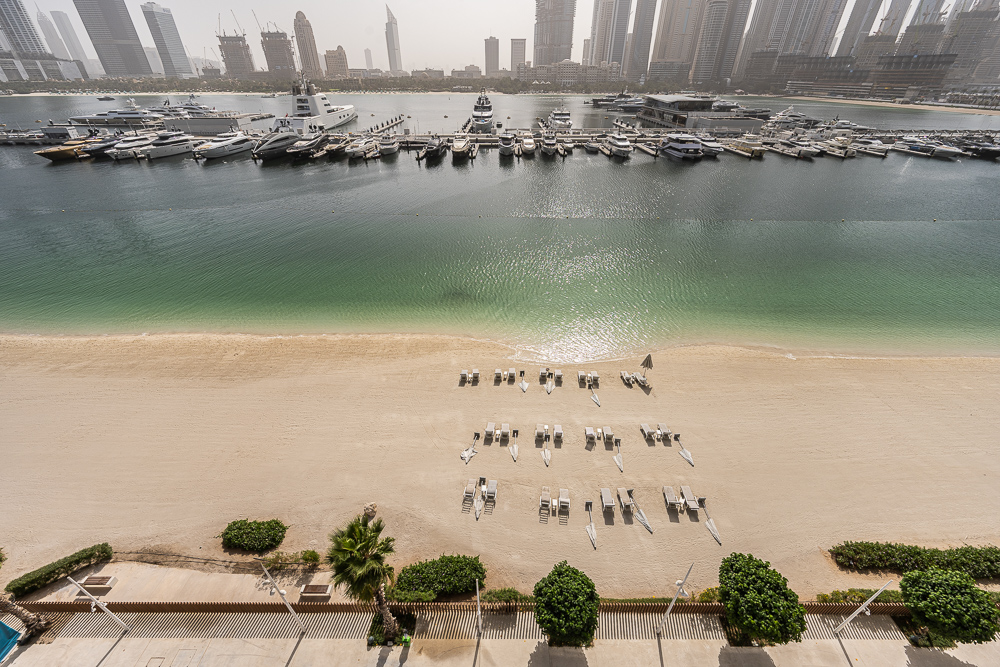 2 Bedrooms Apartment in Beach Mansion Tower 2