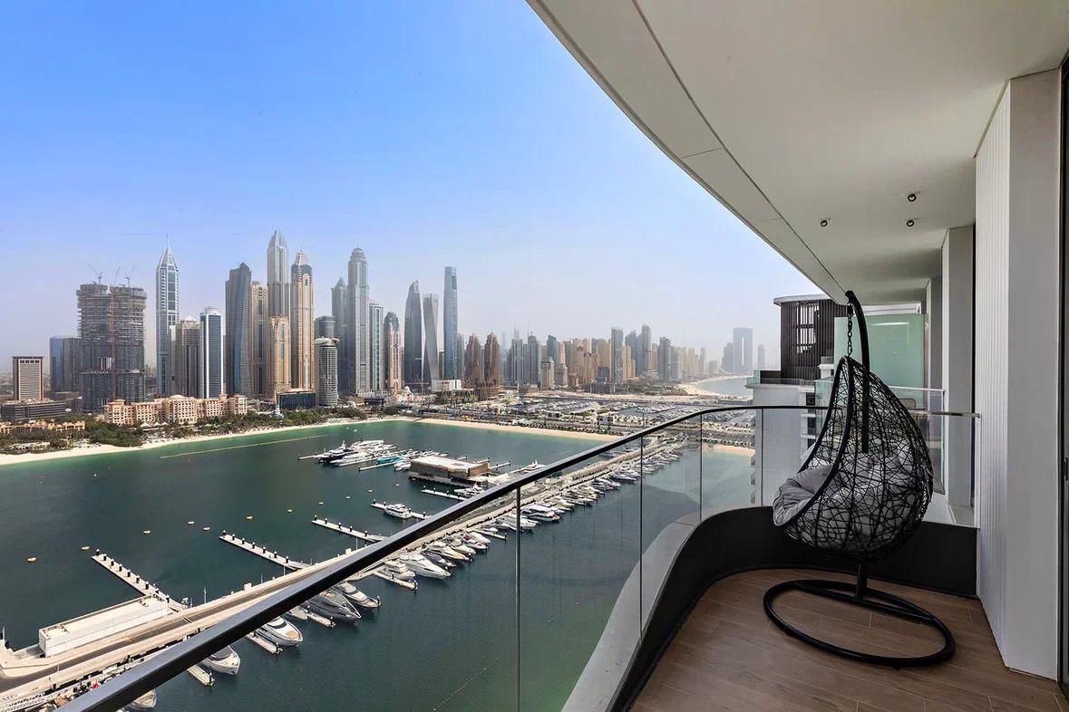2 Bedrooms Apartment in Palace Beach Residence Tower 2