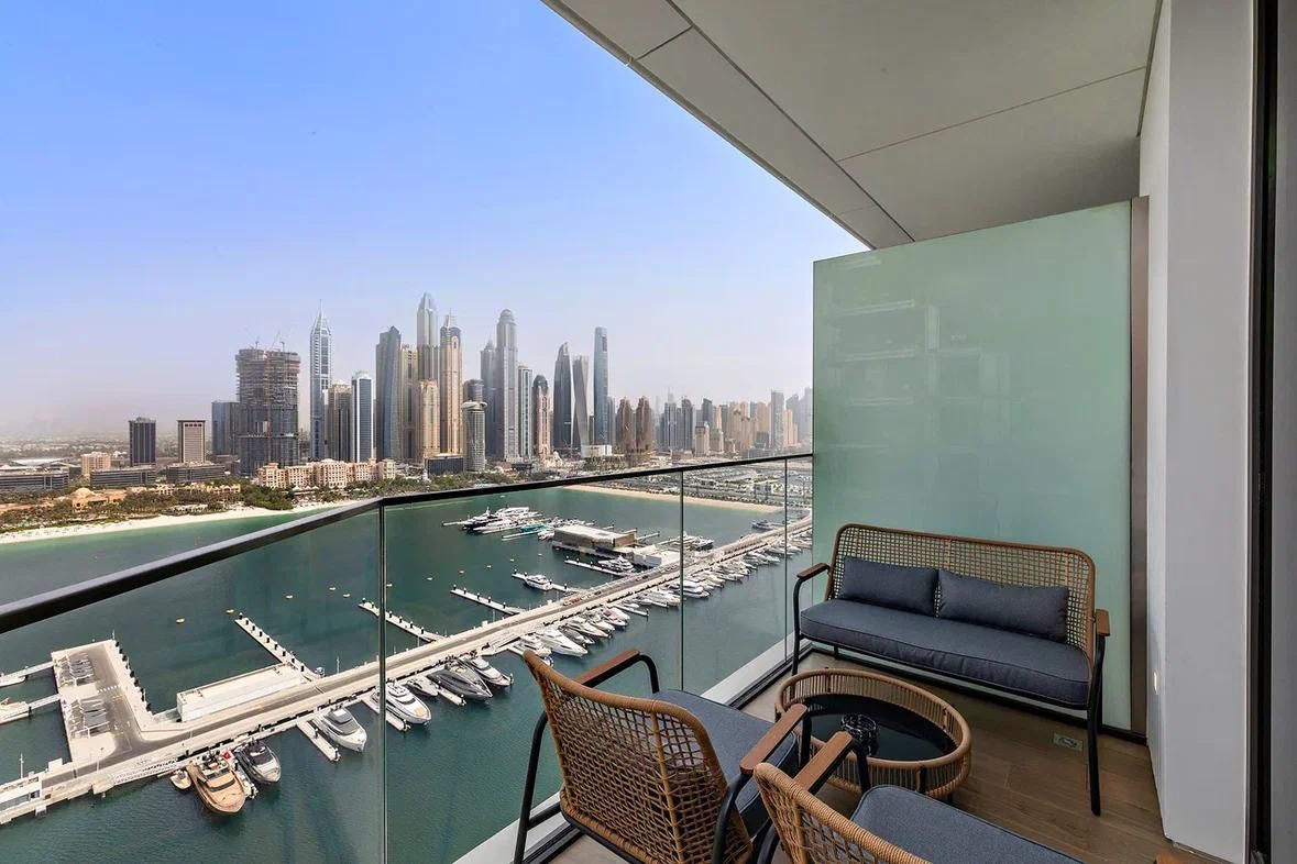 2 Bedrooms Apartment in Palace Beach Residence Tower 2