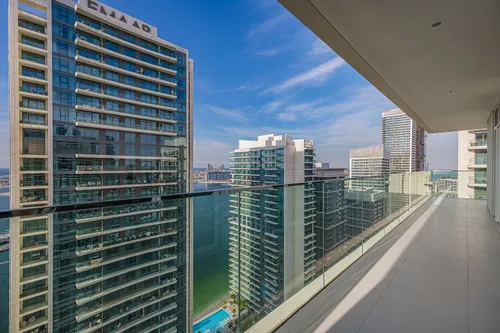 2 Bedrooms Apartment in Sunrise Bay Tower 2