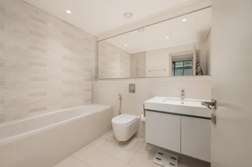 2 Bedrooms Apartment in Sunrise Bay Tower 2