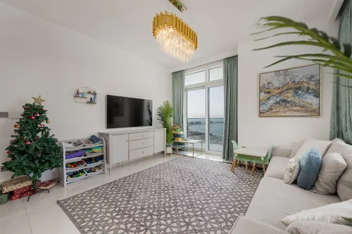 2 Bedrooms Apartment in Sunrise Bay Tower 2