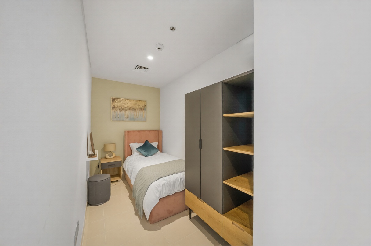 3 Bedrooms Apartment in Beach Isle Tower 2