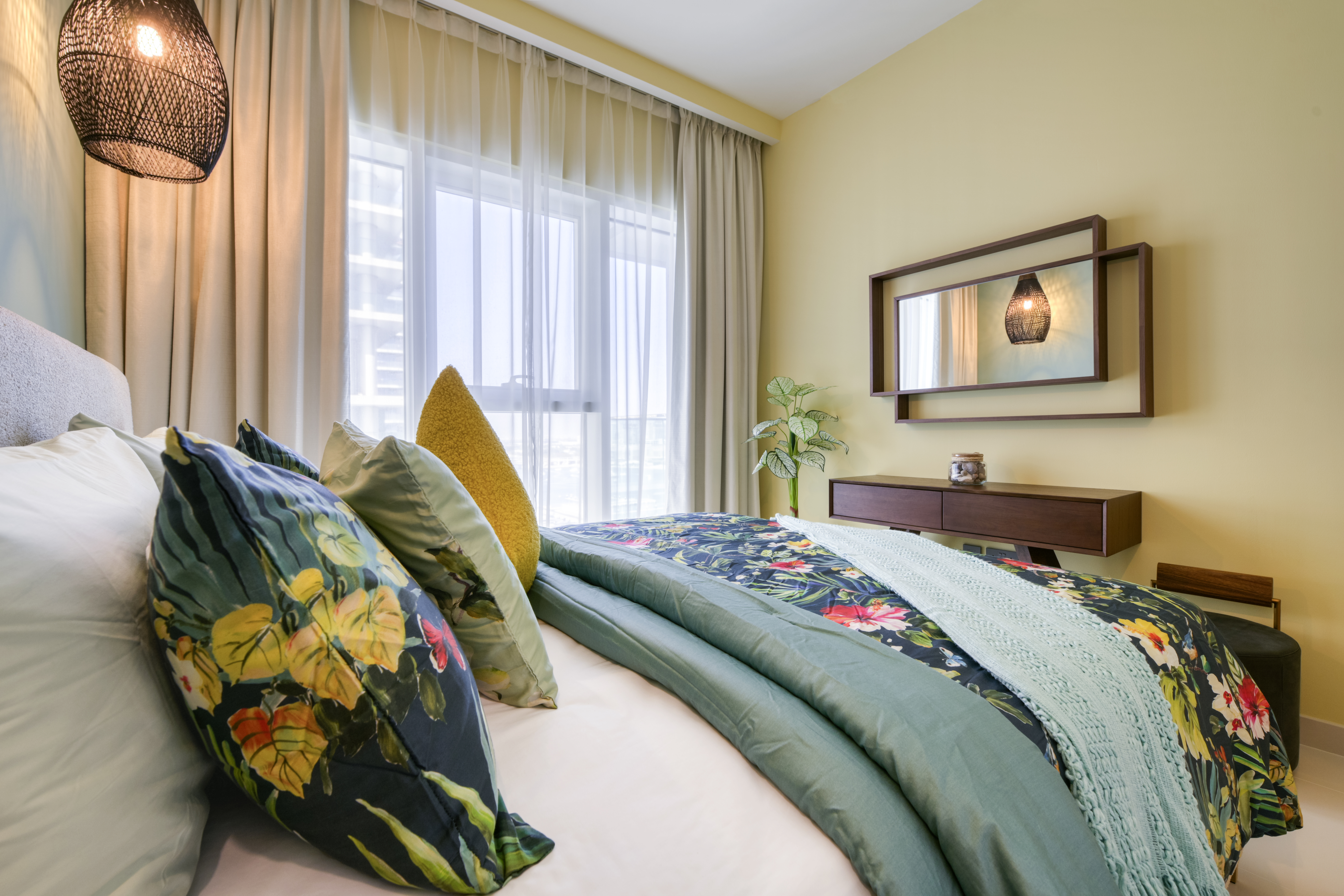 1 Bedroom Apartment in Sunrise Bay Tower 1