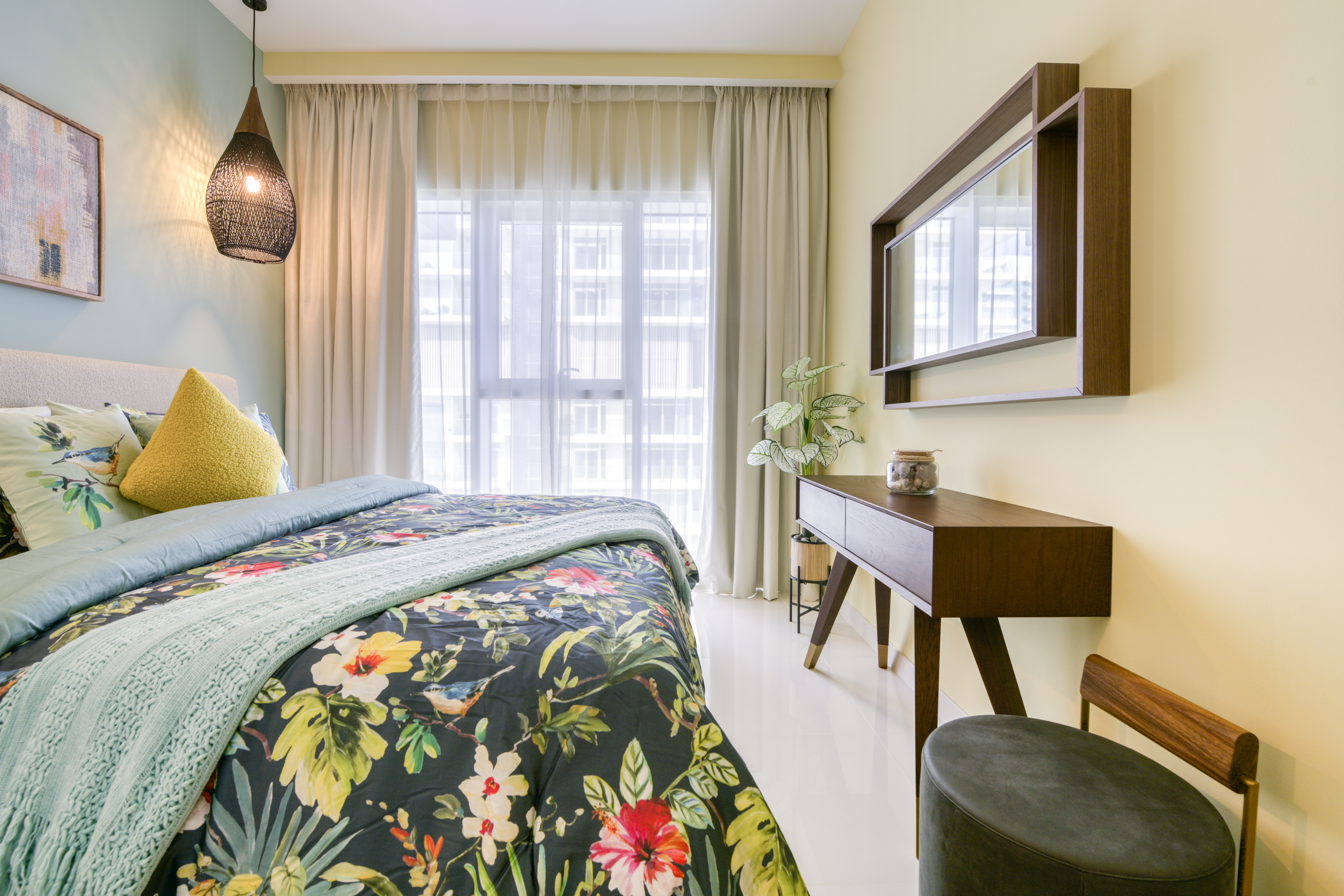 1 Bedroom Apartment in Sunrise Bay Tower 1