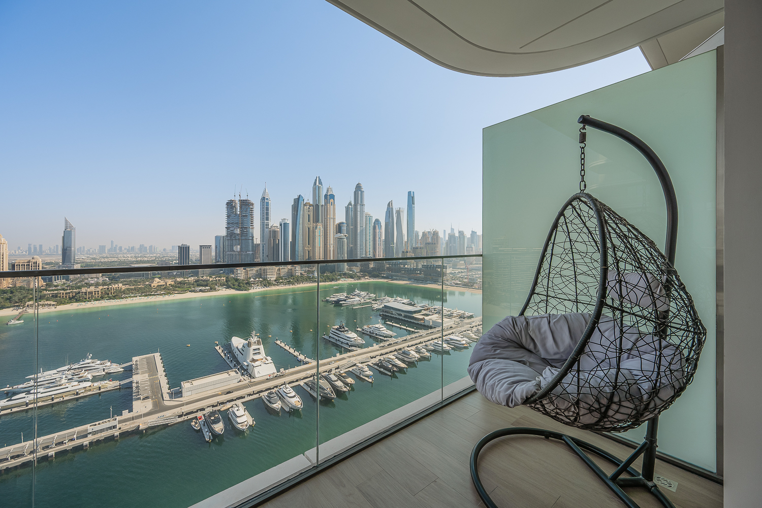 2 Bedrooms Apartment in Palace Beach Residence Tower 2