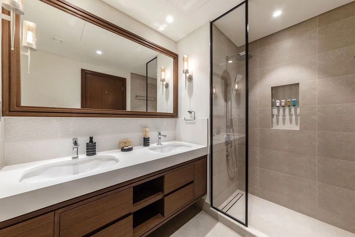 2 Bedrooms Apartment in Palace Beach Residence Tower 2