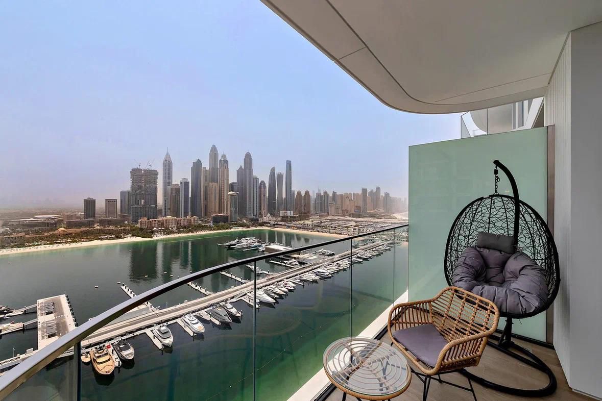 2 Bedrooms Apartment in Palace Beach Residence Tower 2