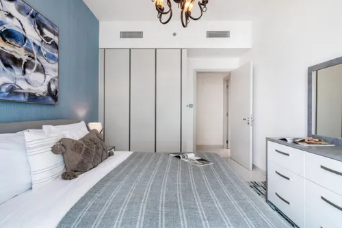 2 Bedrooms Apartment in Sunrise Bay Tower 1