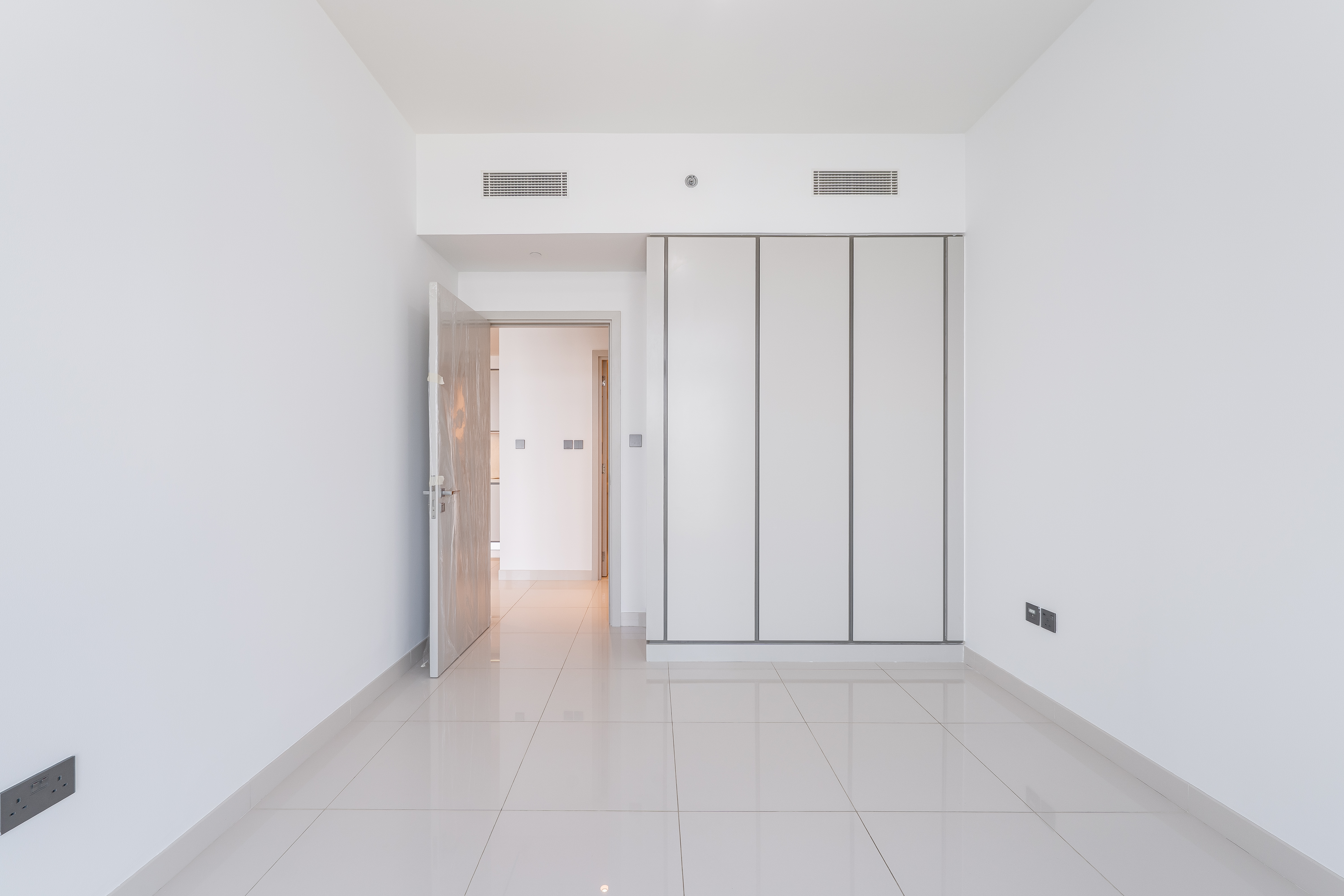 1 Bedroom Apartment in Sunrise Bay Tower 1