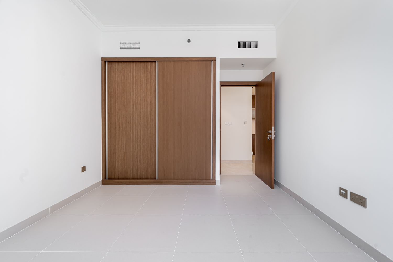 1 Bedroom Apartment in Palace Beach Residence Tower 2