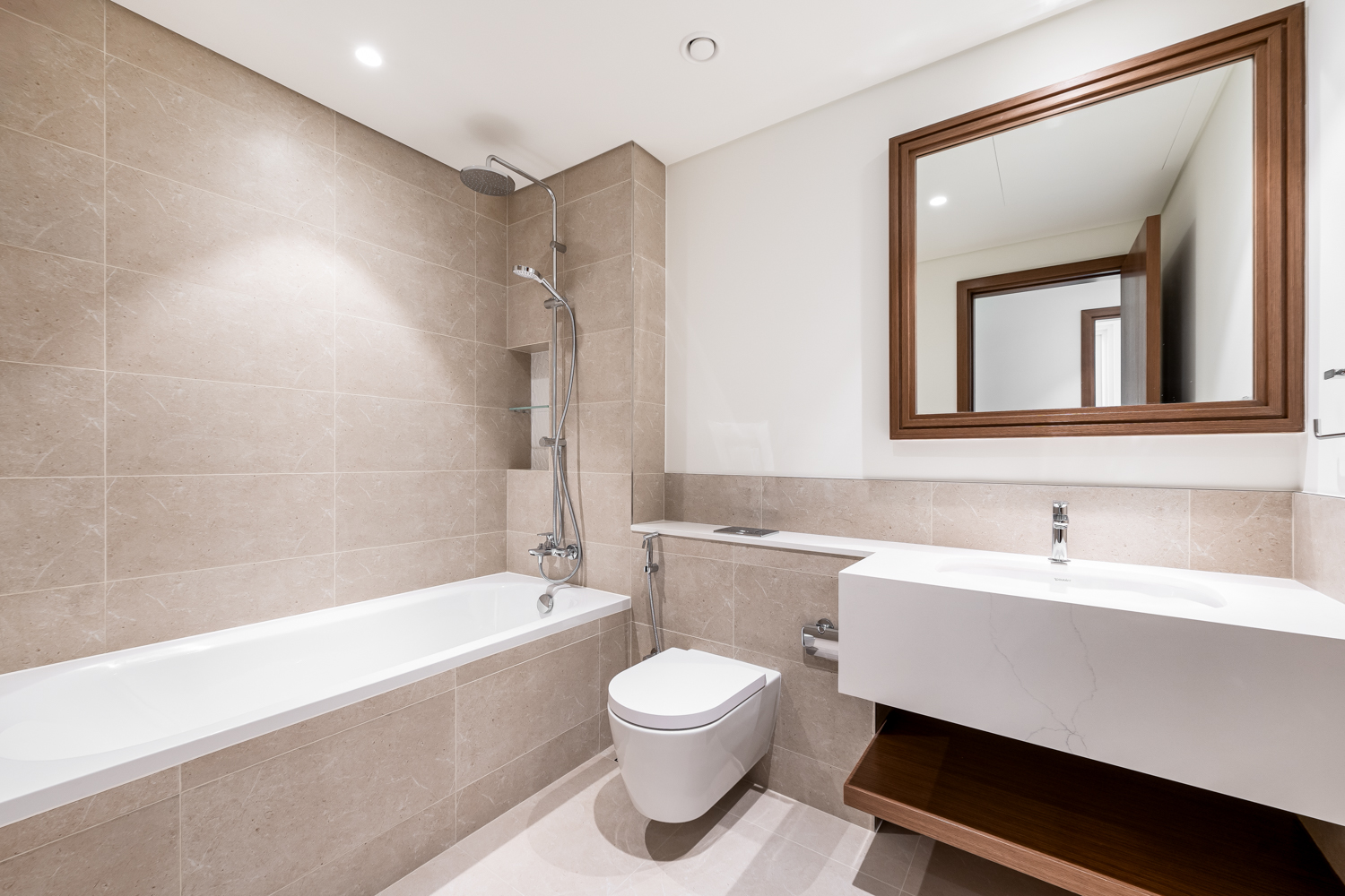 1 Bedroom Apartment in Palace Beach Residence Tower 2