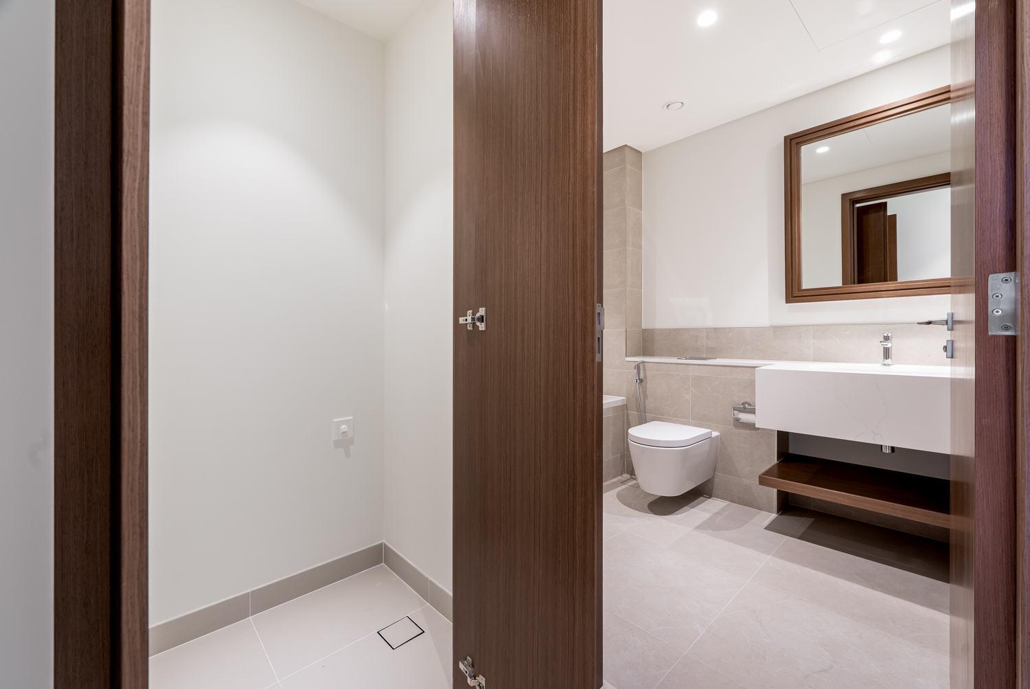 1 Bedroom Apartment in Palace Beach Residence Tower 2