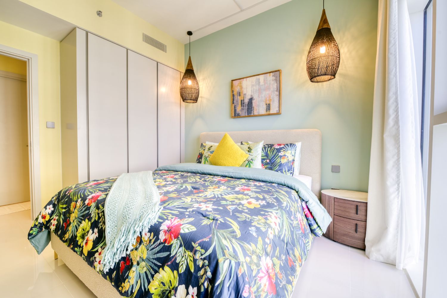 1 Bedroom Apartment in Sunrise Bay Tower 1