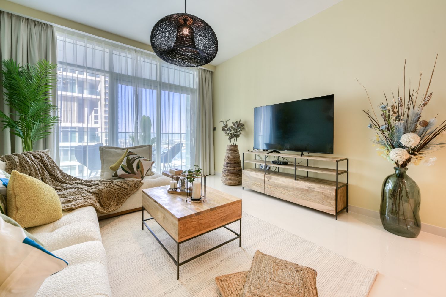 1 Bedroom Apartment in Sunrise Bay Tower 1