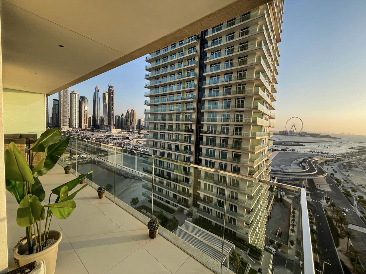 2 Bedrooms Apartment in Sunrise Bay Tower 2