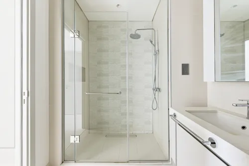 2 Bedrooms Apartment in Sunrise Bay Tower 2