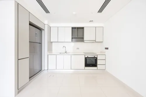 2 Bedrooms Apartment in Sunrise Bay Tower 2