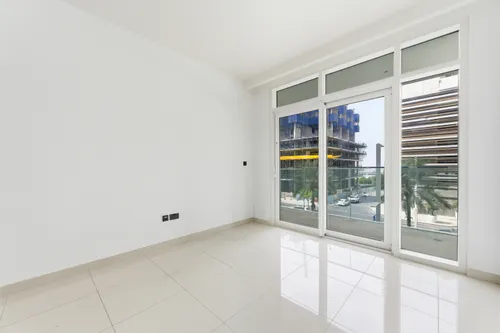 2 Bedrooms Apartment in Sunrise Bay Tower 2