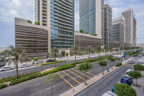 2 Bedrooms Apartment in Sunrise Bay Tower 2