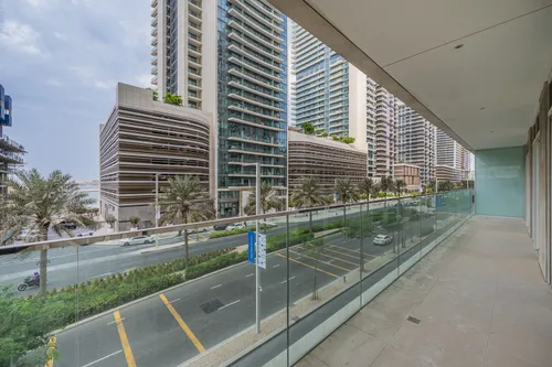 2 Bedrooms Apartment in Sunrise Bay Tower 2