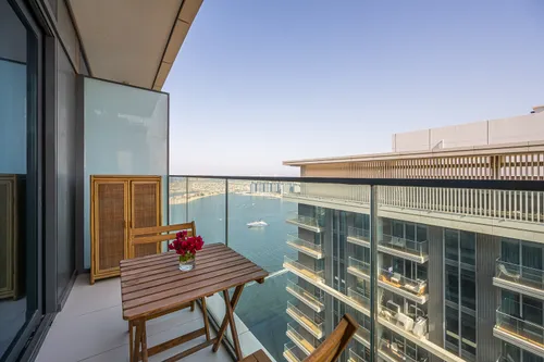 1 Bedroom Apartment in Beach Vista Tower 2