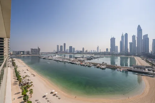 3 Bedrooms Apartment in Sunrise Bay Tower 1