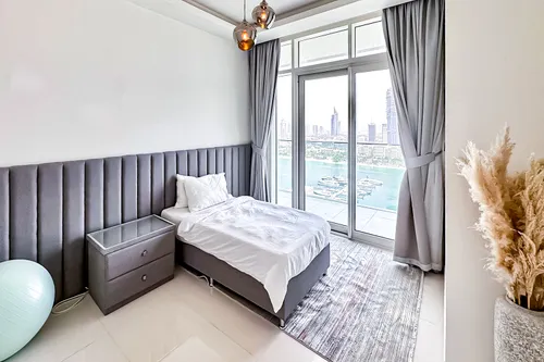 2 Bedrooms Apartment in Sunrise Bay Tower 2