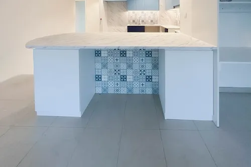 2 Bedrooms Apartment in Urbana 3 Block 09