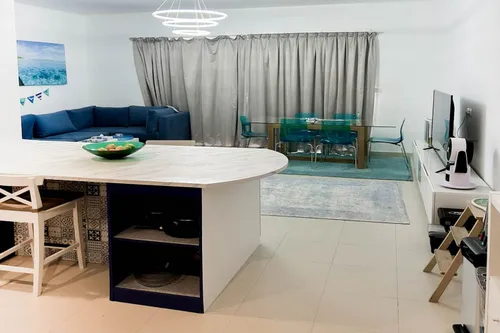 2 Bedrooms Apartment in Urbana 3 Block 09