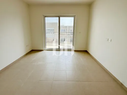 Gorgeous Green Views | Vacant | Single Row