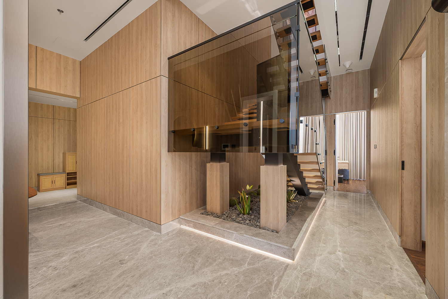 3 Bedrooms Penthouse in One of One Luxury Residences