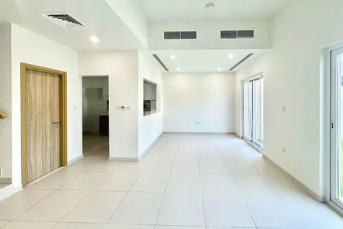 3 Bedrooms Townhouse in Amaranta 3