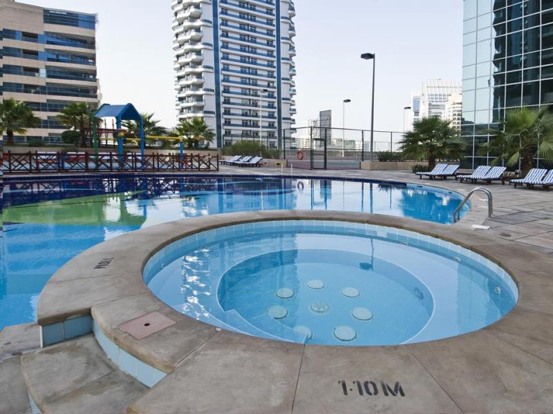 2 Bedrooms Apartment in The Waves Tower A