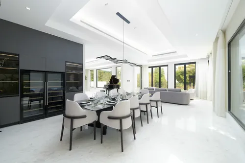 6 Bedrooms Villa in Wildflower
