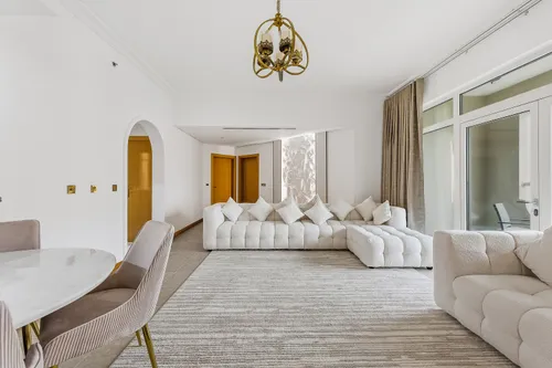 2 Bedrooms Apartment in Al Hallawi