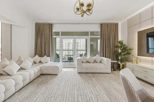 2 Bedrooms Apartment in Al Hallawi