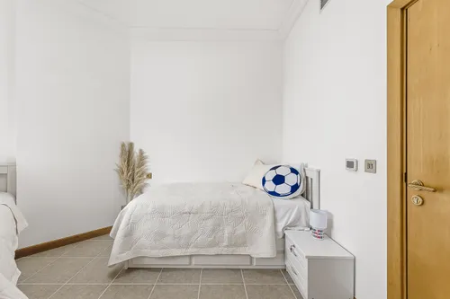 2 Bedrooms Apartment in Al Hallawi