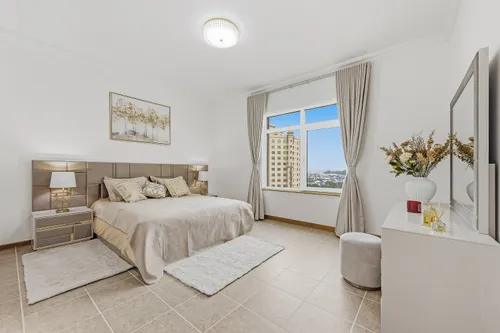 2 Bedrooms Apartment in Al Hallawi