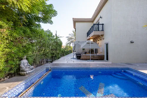 4 Bedrooms Villa in Entertainment Foyer