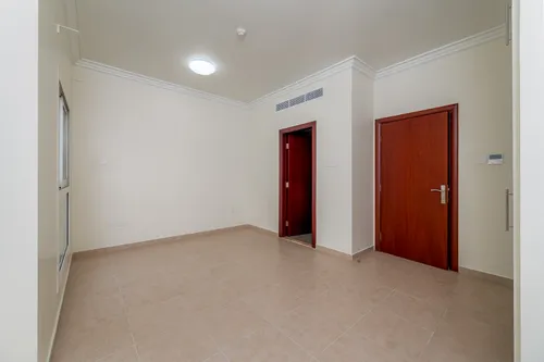 3 Bedrooms Villa in Mirabella 7