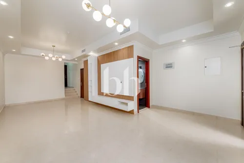 Vacant | Partially Upgraded | Great Location