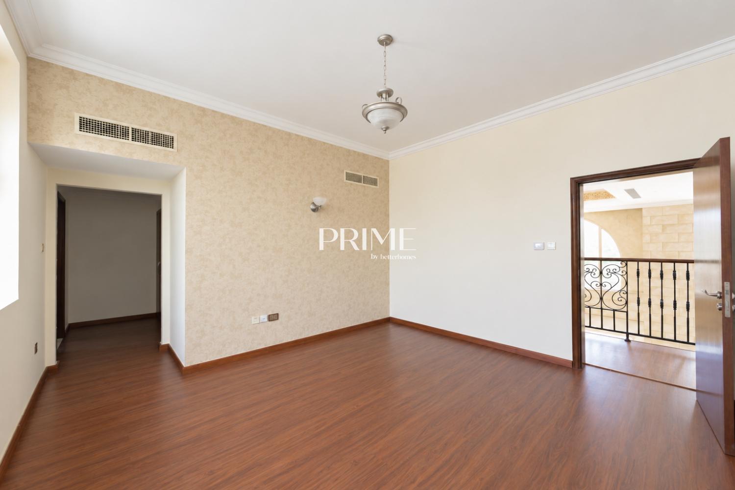 4 Bedrooms Villa in Cluster 26