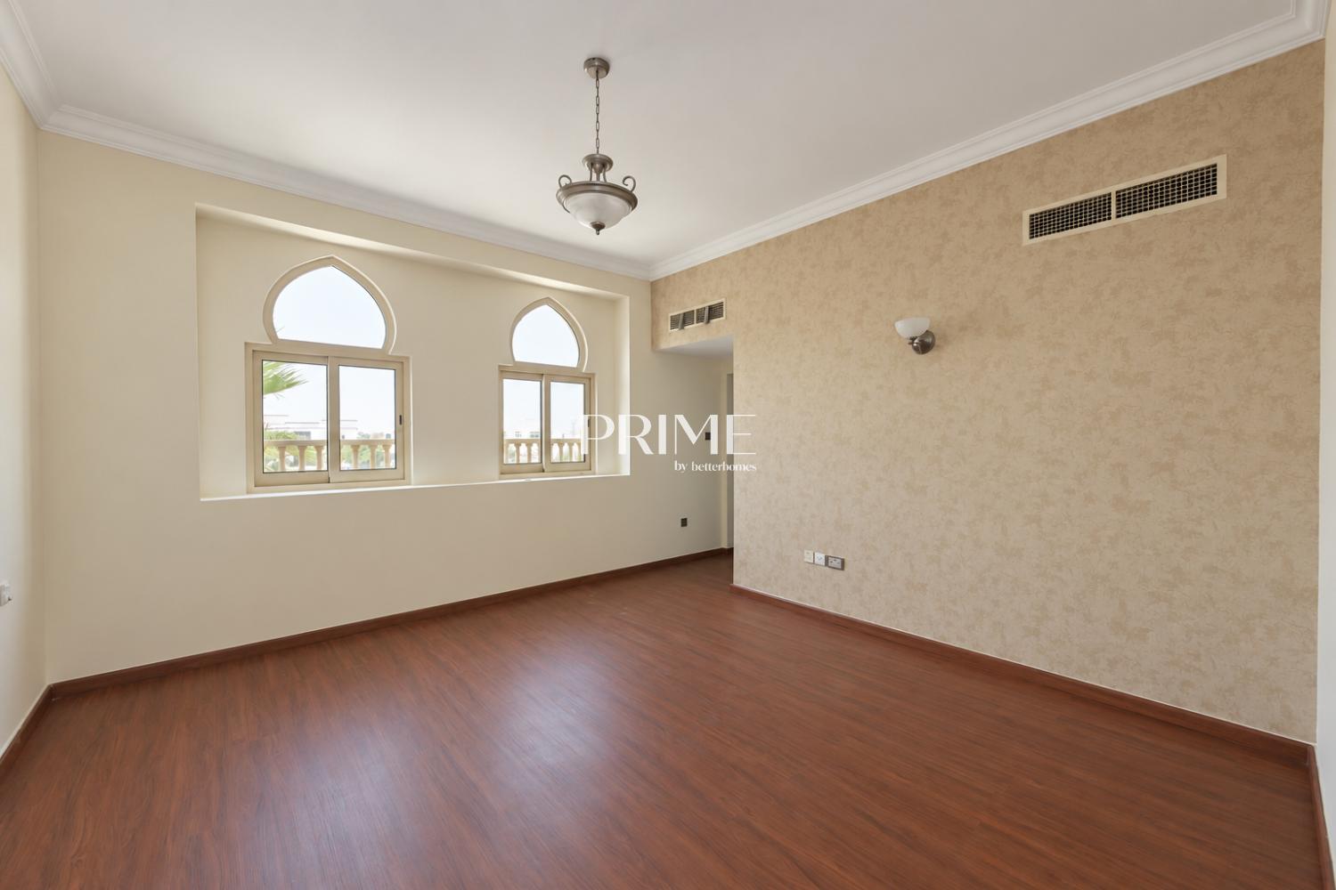 4 Bedrooms Villa in Cluster 26