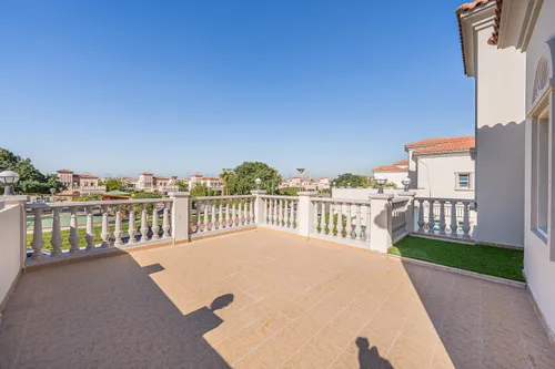 2 Bedrooms Villa in Arabian Villas