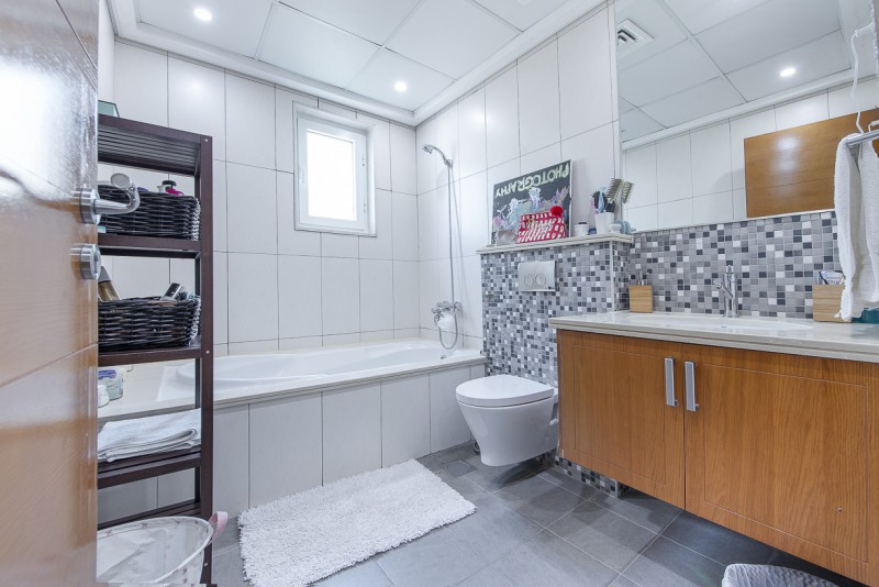 3 Bedrooms Villa in District 1 Regional