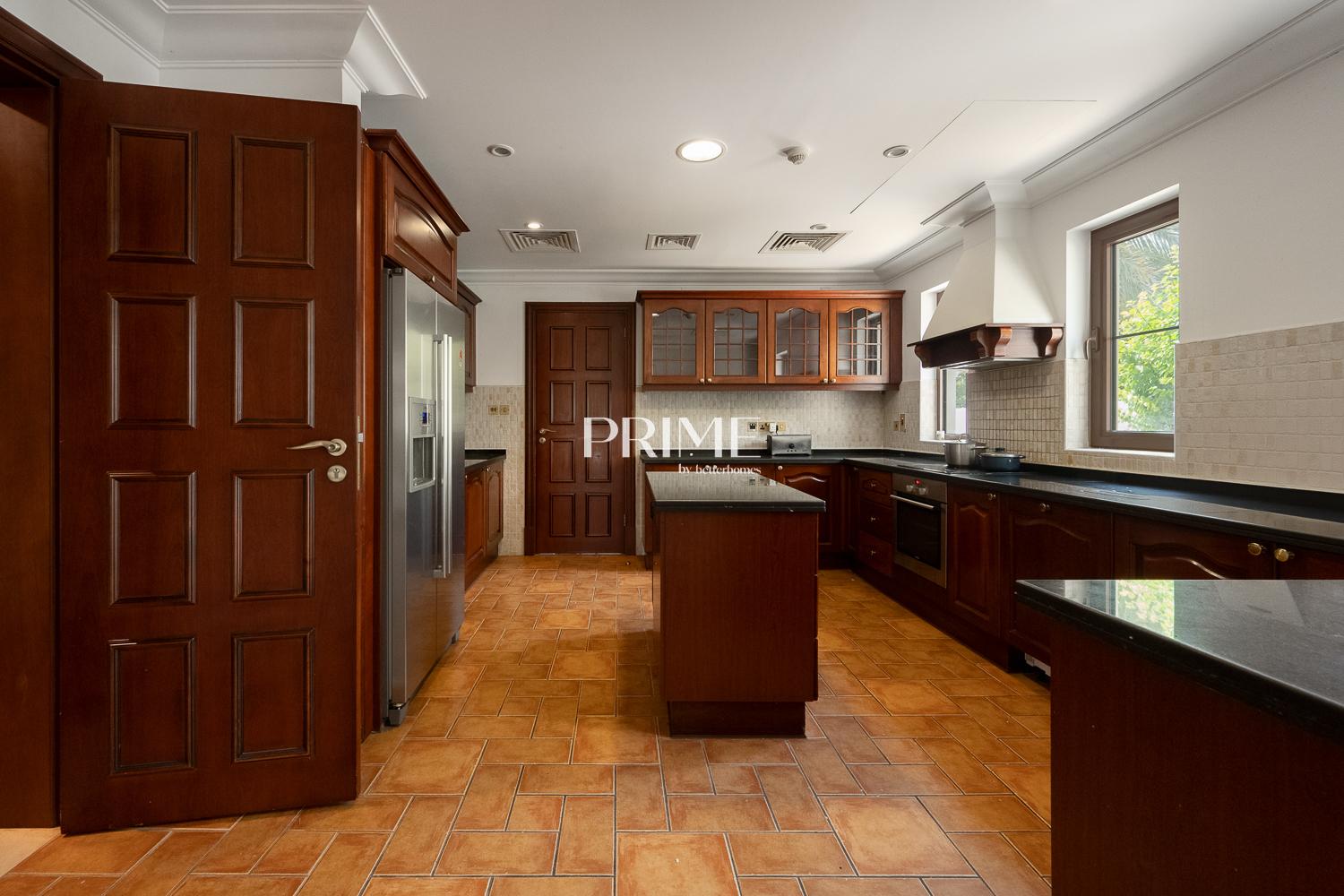 5 Bedrooms Villa in Lime Tree Valley