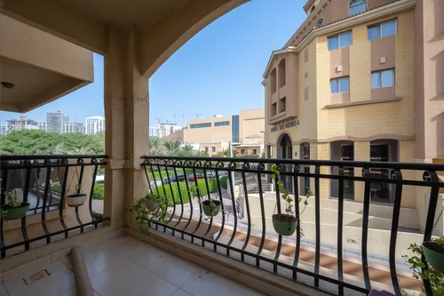 3 Bedrooms Townhouse in Diamond Views 4