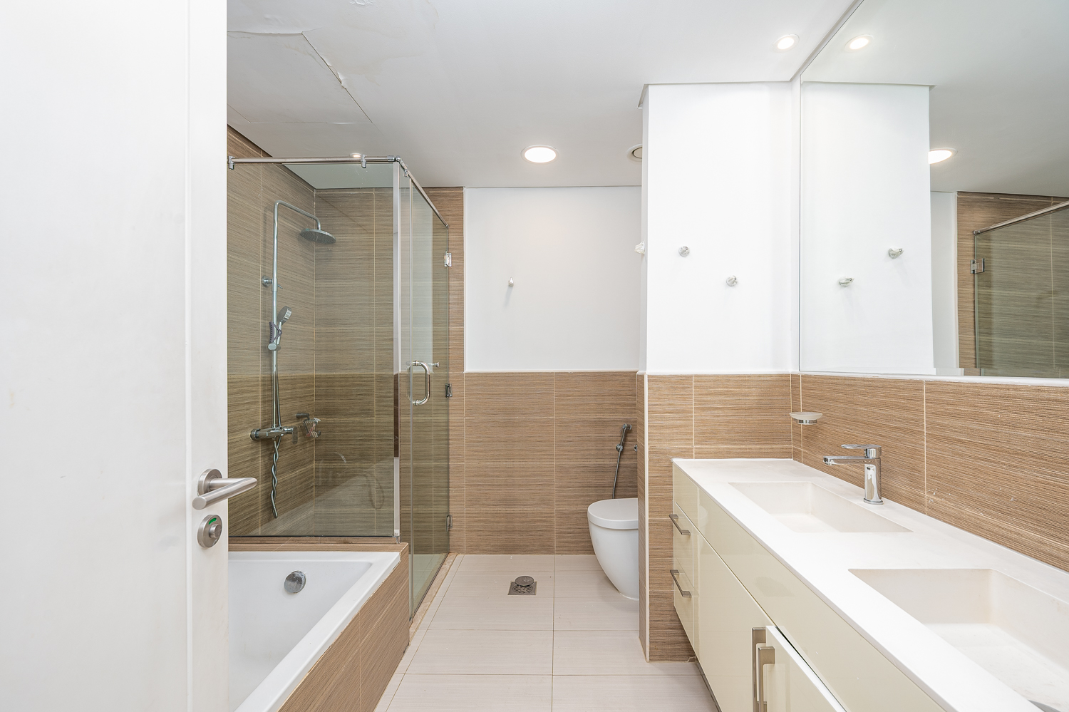 2 Bedrooms Townhouse in Al Andalus Townhouses